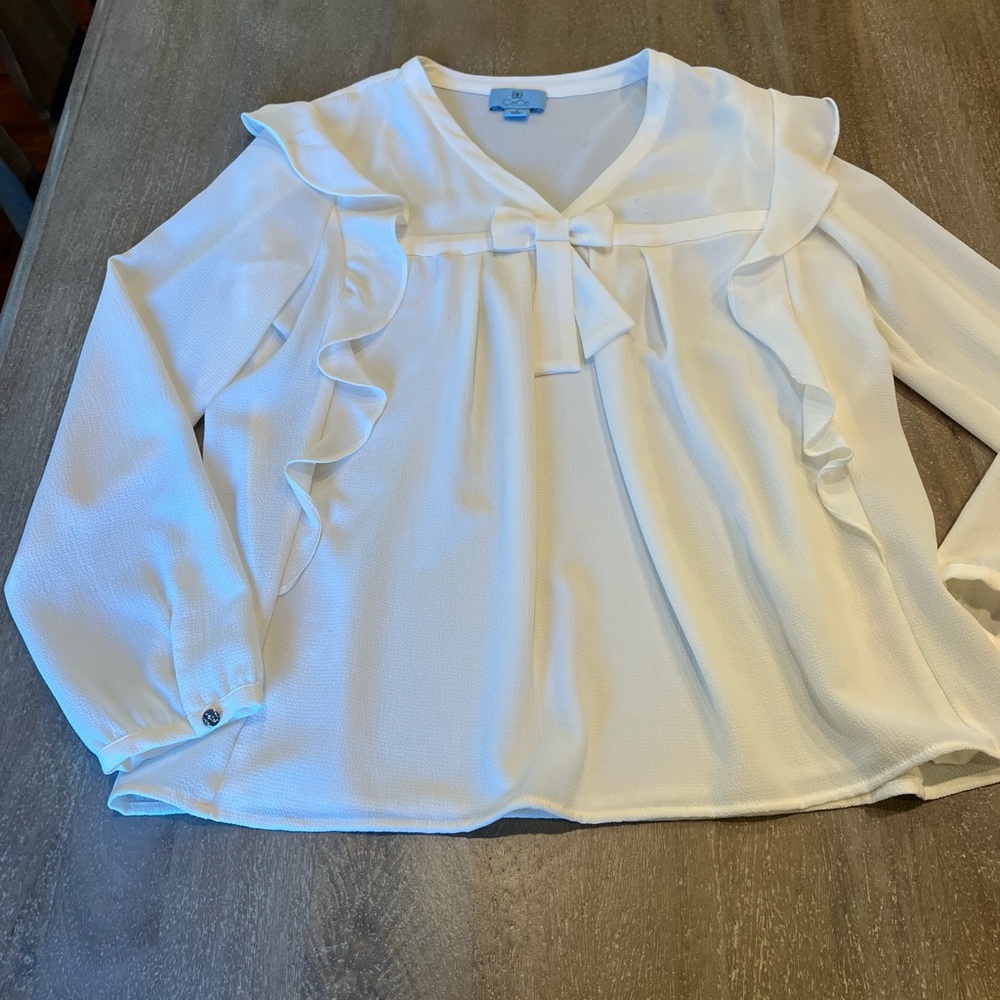 Beautiful  CeCe Ivory blouse